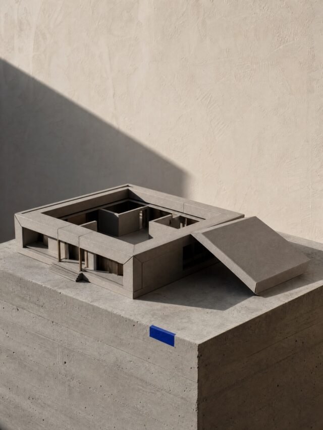Courtyard House Cardboard Kit